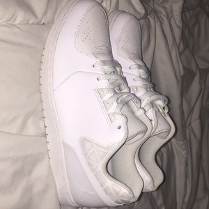 Men Jordan's Low Sneakers